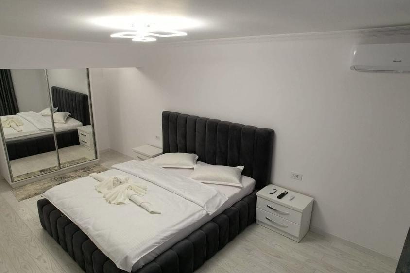Apartament cu 2 camere decomandat, mobilat în Central
