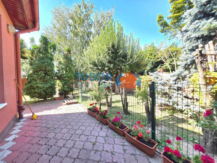 Vilă elegantă cu 5 dormitoare, grădină privată de 500 mp, terasă și garaj - 27