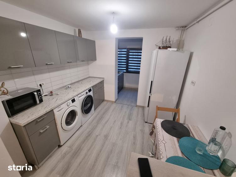 Apartament cu 2 camere decomandat, mobilat în Far
