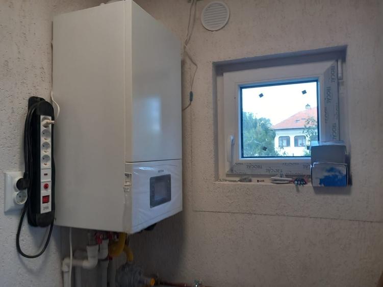 Garsonieră decomandată în Central