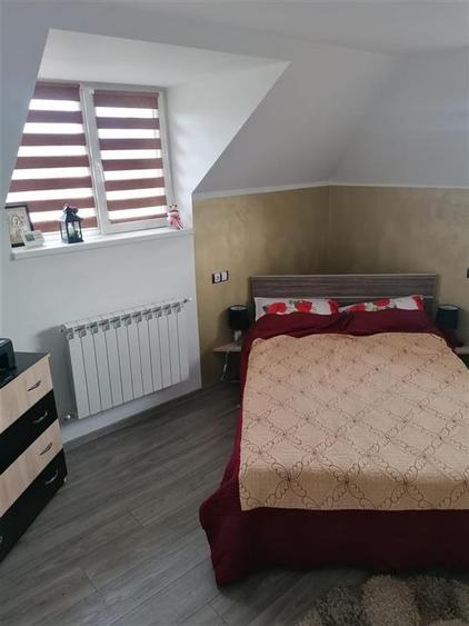 Casă individuală cu 5 camere cu Canalizare în Vărsătura