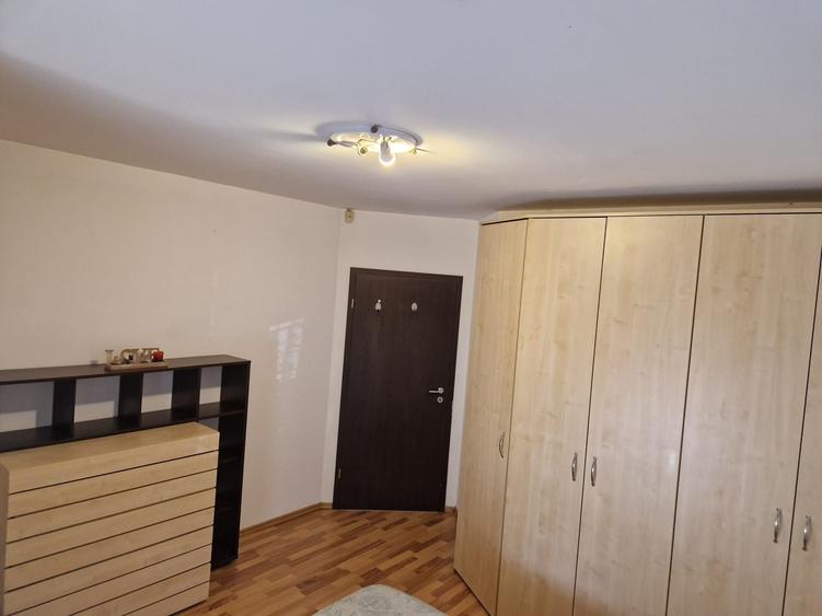 Apartament cu 2 camere decomandat în Sânandrei