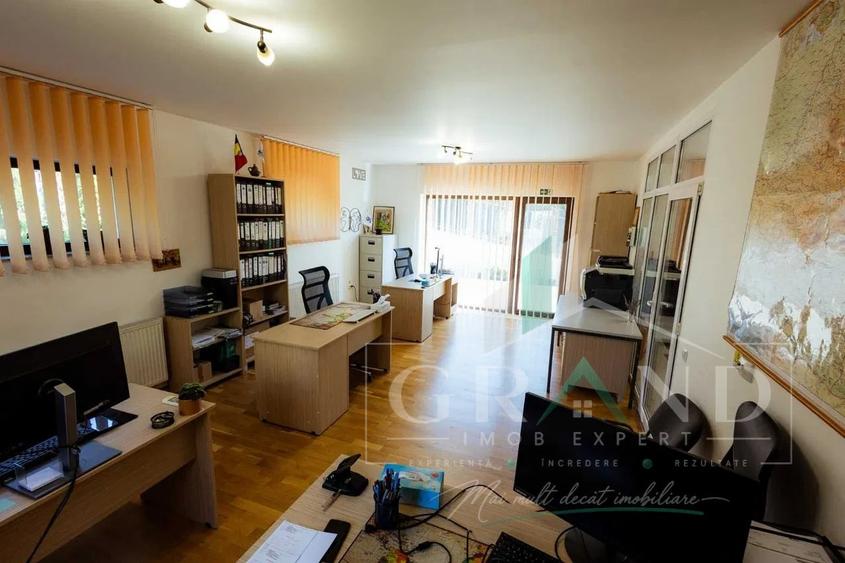 Casă individuală cu 5 camere cu Canalizare în Dâmbul Rotund