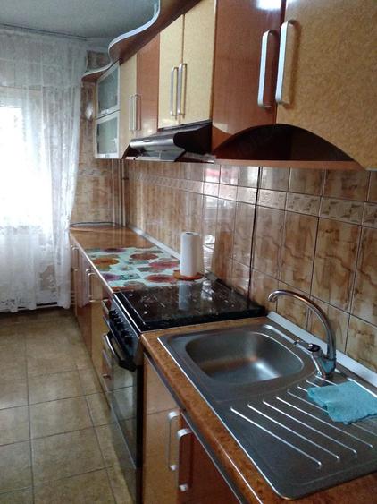 Apartament cu 3 camere decomandat în Burdujeni