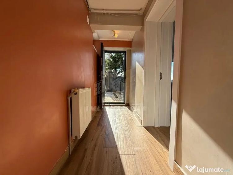 Apartament cu 2 camere semidecomandat în Brașovul Vechi