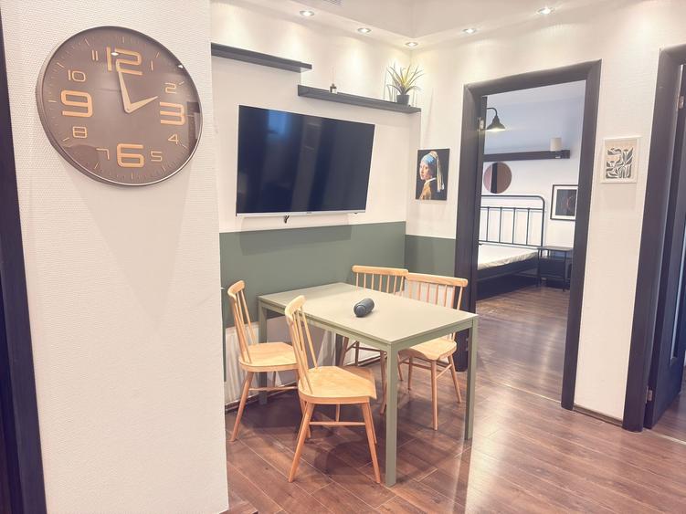 Apartament cu 4 camere decomandat, mobilat în Armeneasca