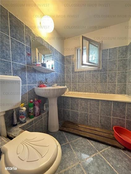 Apartament cu 3 camere decomandat în Noua