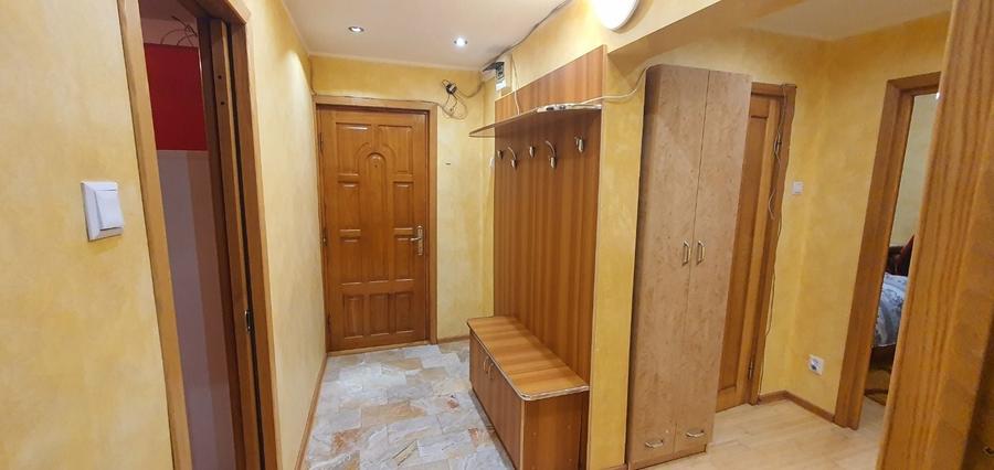 Apartament cu 3 camere decomandat în Paltin