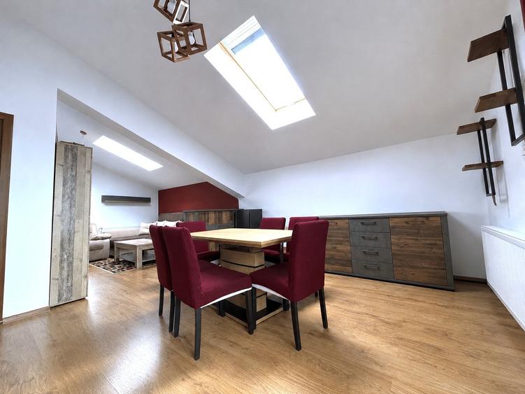 Penthouse cu 3 camere decomandat, mobilat în Metalurgiei