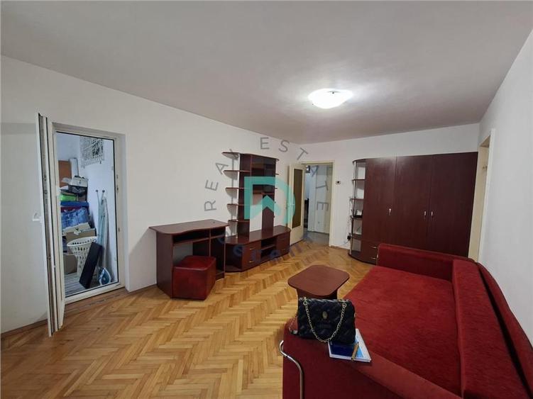 Apartament cu 2 camere circular în Calea București