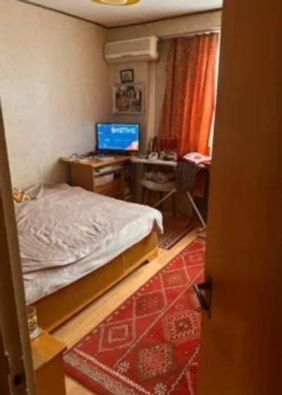 Apartament cu 3 camere decomandat în Tineretului