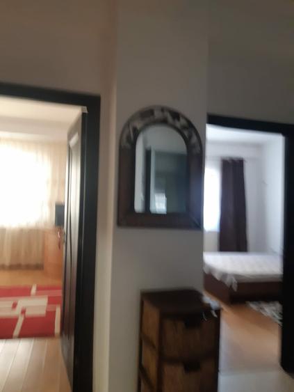Apartament cu 2 camere decomandat în Roșu