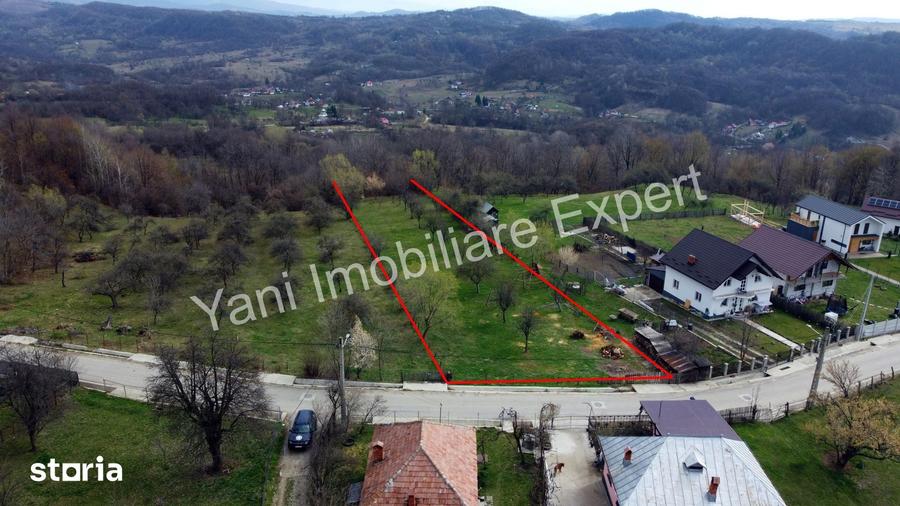 Teren de 3346 mp, în Valea Iașului