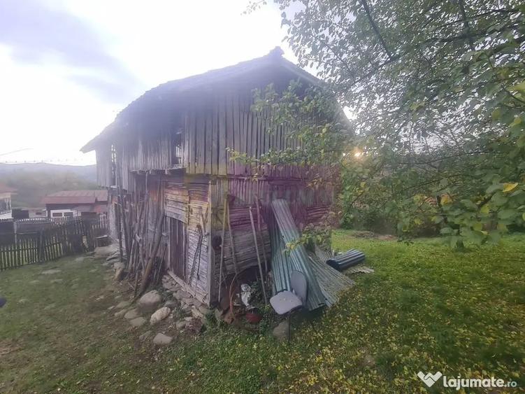 Casă cu 3 camere cu Teren 3410 Mp în Aluniș