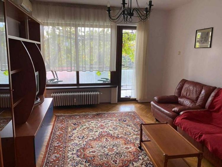 Apartament cu 4 camere decomandat în Vatra Luminoasă