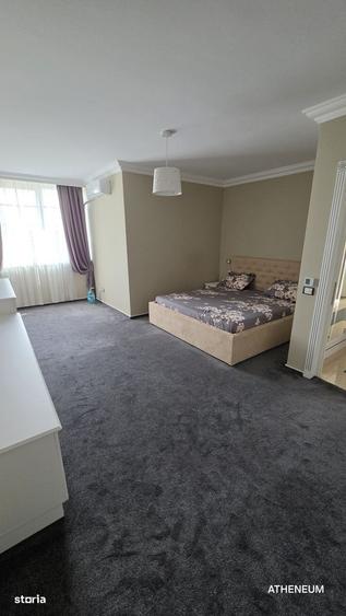 Apartament cu 3 camere în Ciurea