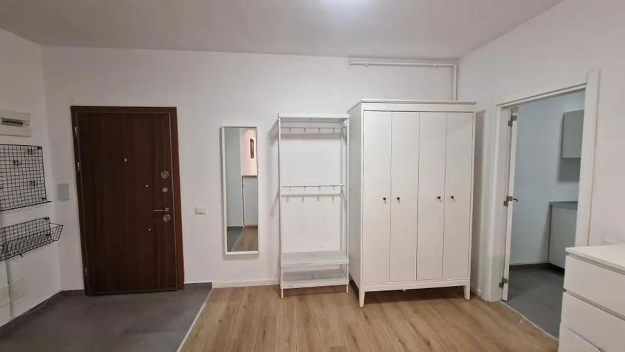 Apartament cu 2 camere, mobilat în Păcii