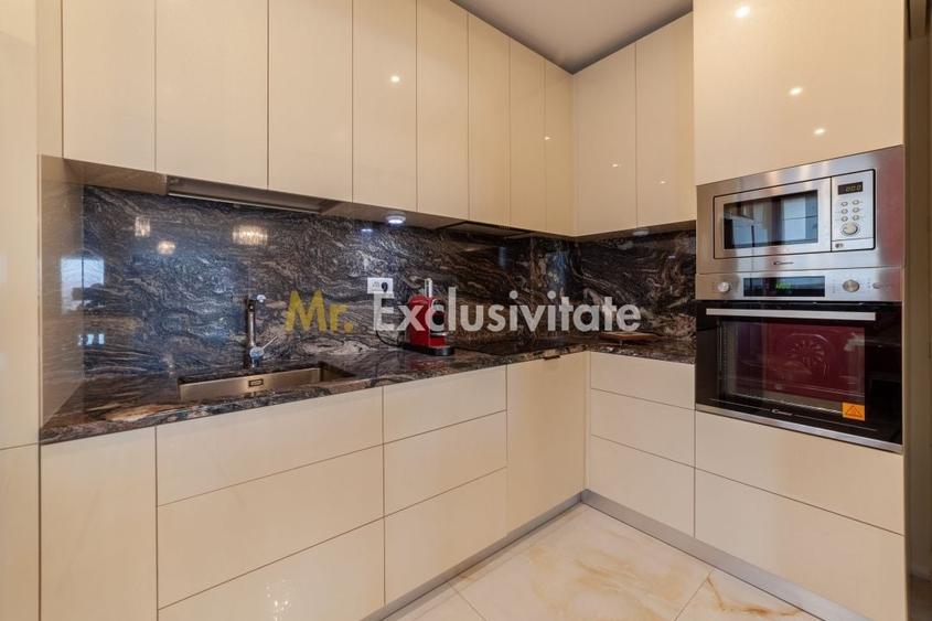 Apartament cu 3 camere decomandat, mobilat în Central