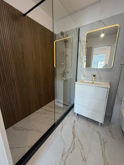 Apartament cu 2 camere decomandat în Basarabia
