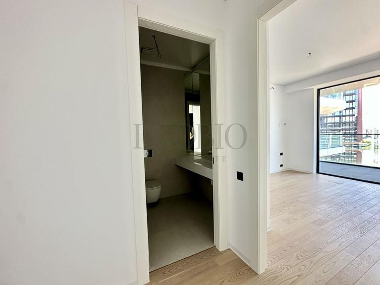 Apartament cu 3 camere în Barbu Văcărescu