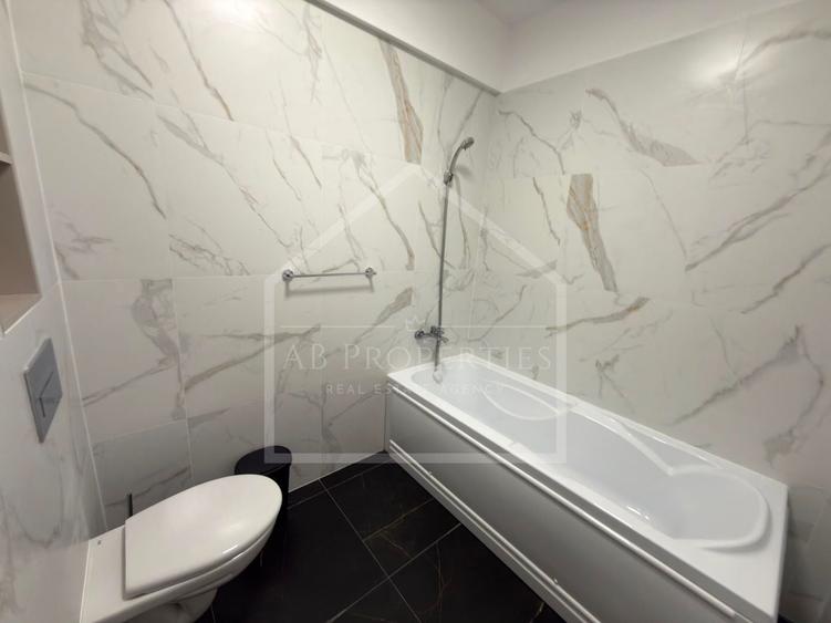 Apartament cu 3 camere semidecomandat, mobilat în Băneasa