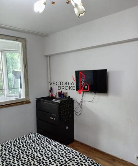 Apartament cu 2 camere semidecomandat, mobilat în Dristor