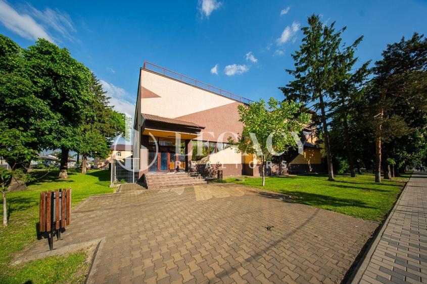 Spațiu comercial, de 1,907.3000488281 mp, în Ultracentral