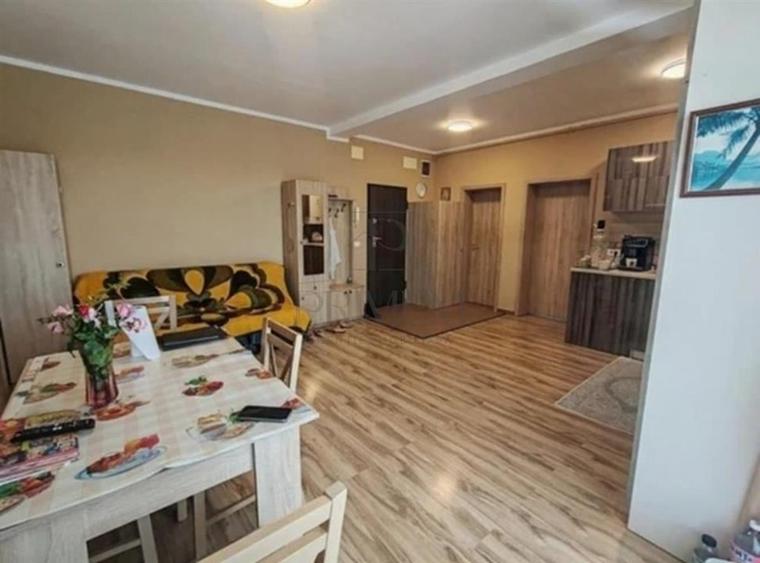 BUZIASIULUI- 3 CAM - ETJ.3 - LIFT - BLOC NOU - CENTRALA - PARCARE /|| - 3