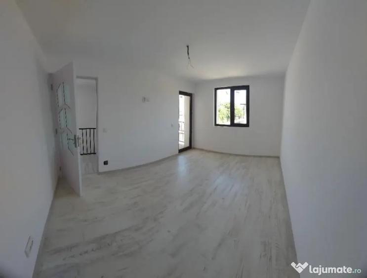 Casă cu 4 camere cu Teren 470 Mp în Vârteju