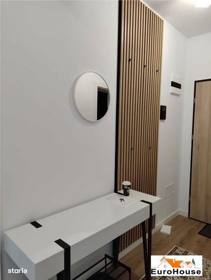Apartament cu 3 camere, mobilat în Central