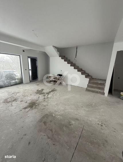 Casă cu 3 camere în Smeura