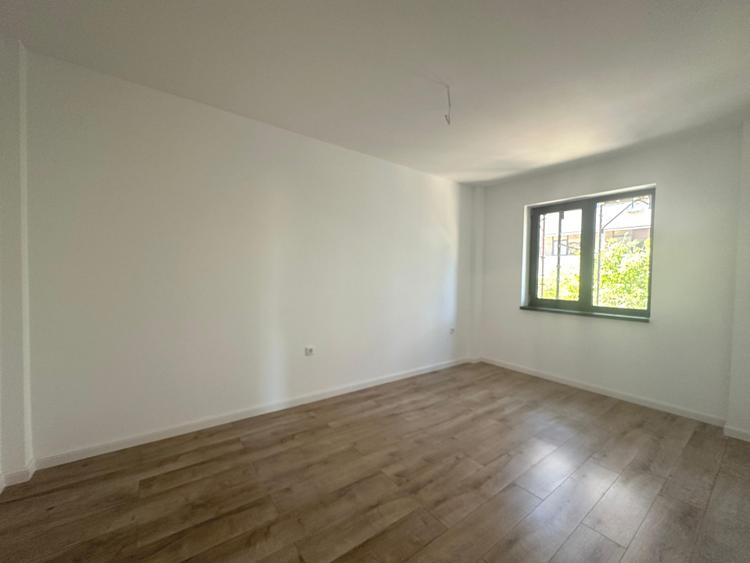 Apartament cu 3 camere decomandat în Popas Păcurari