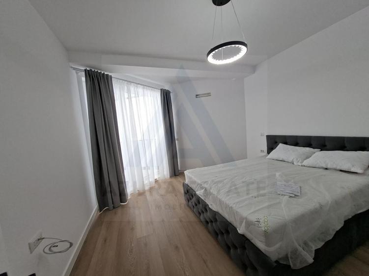 Apartament cu 3 camere semidecomandat, mobilat în Șelimbăr