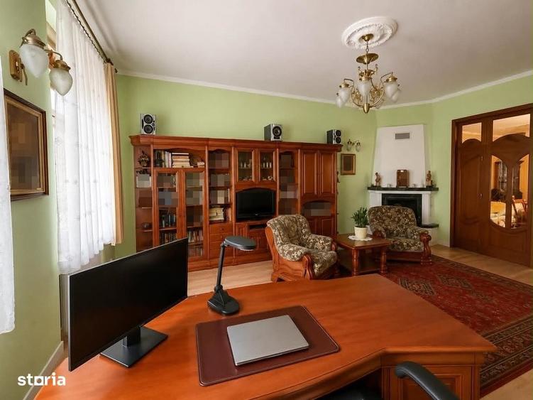 Casă cu 3 camere cu Teren 385 Mp în Central