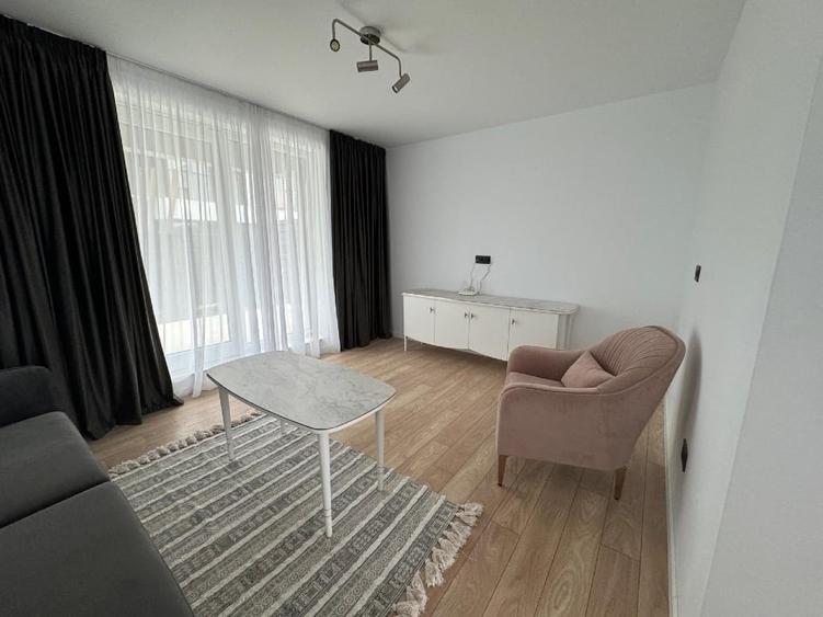 Duplex cu 5 camere cu Teren 225 Mp în Central