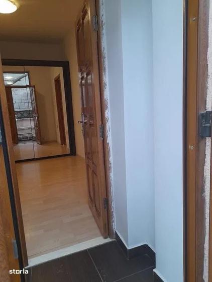 Casă cu 2 camere semidecomandat în Romană