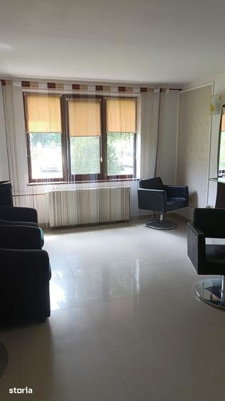 Apartament cu 3 camere în 1 Mai