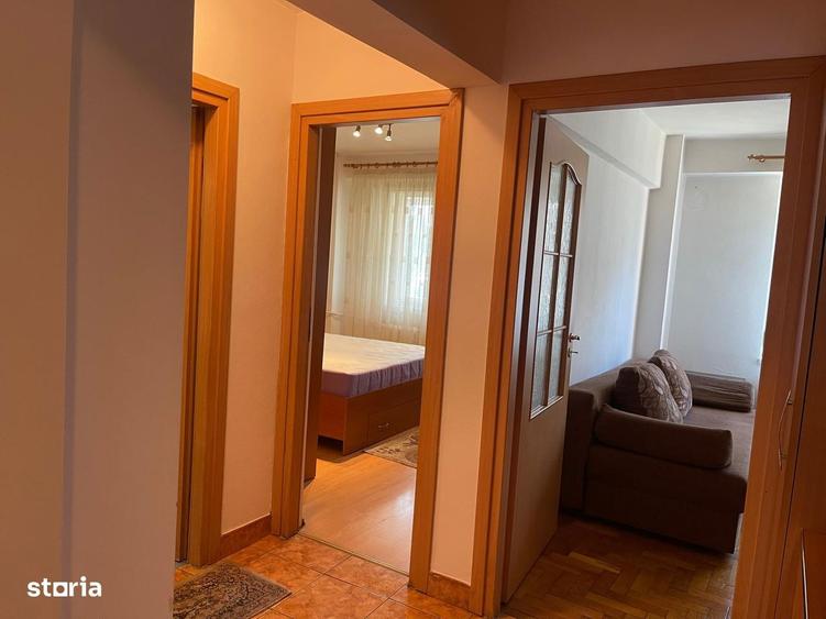 Apartament cu 3 camere în Decebal