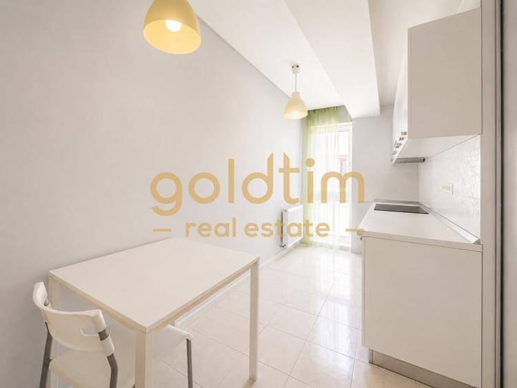 Apartament cu 3 camere semidecomandat, mobilat în Băneasa
