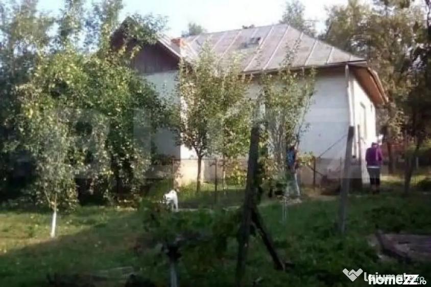 Casă cu 2 camere cu Teren 3673 Mp în Coșeiu
