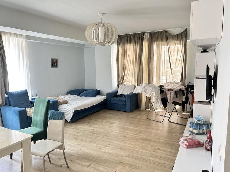Apartament cu 3 camere decomandat în Tomis Nord