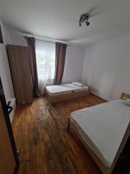 Apartament cu 3 camere decomandat, mobilat în Răcădău