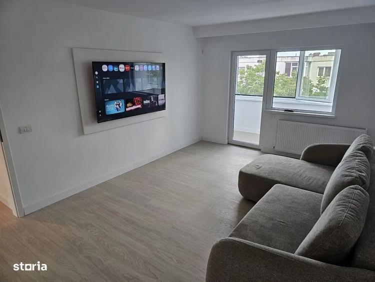 Apartament cu 4 camere decomandat, mobilat în Central
