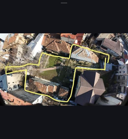 Apartament cu 4 camere semidecomandat în Moșilor