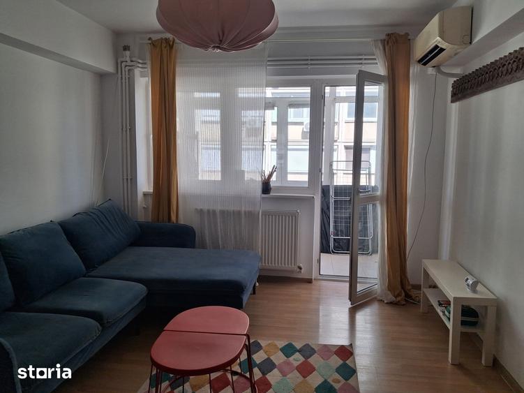 Apartament cu 2 camere semidecomandat, mobilat în Cișmigiu