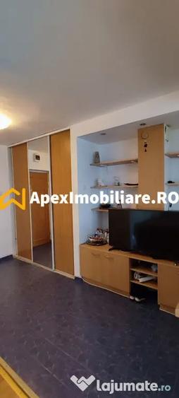 Garsonieră decomandată în Nerva Traian