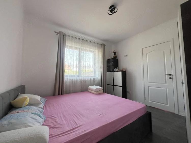 Casă cu 3 camere cu Teren 300 Mp în Sânmihaiu Român