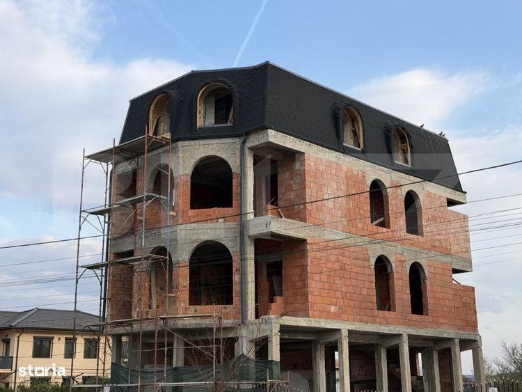 Spațiu comercial, de 300 mp, în Drăgoeni