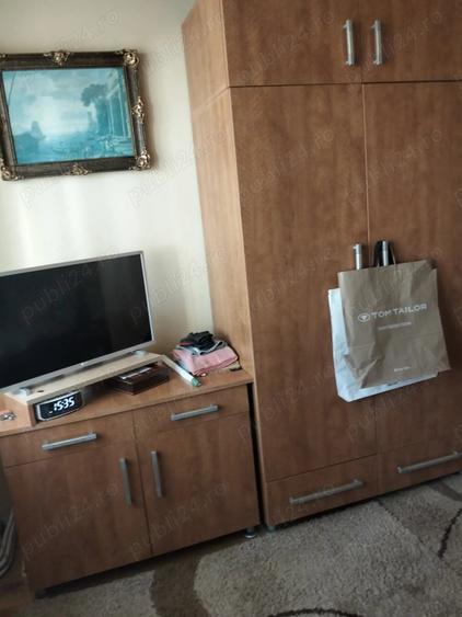 Apartament cu 3 camere semidecomandat în Central