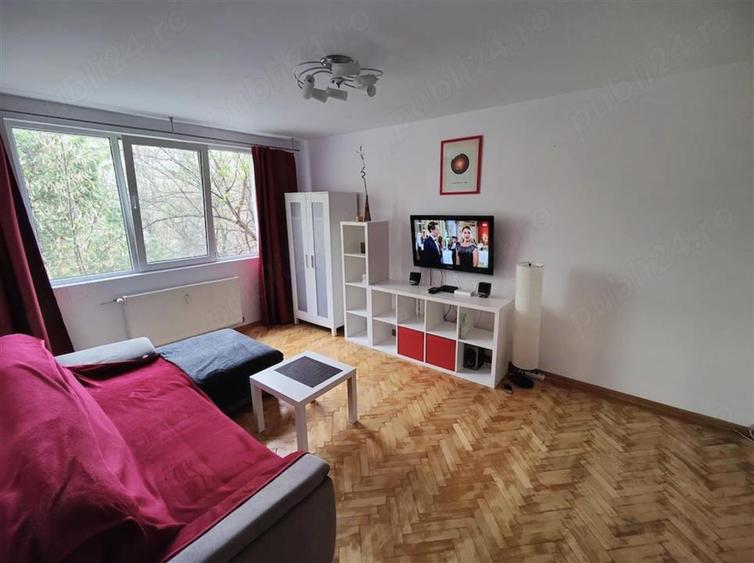 Apartament cu 2 camere decomandat, mobilat în Giurgiului